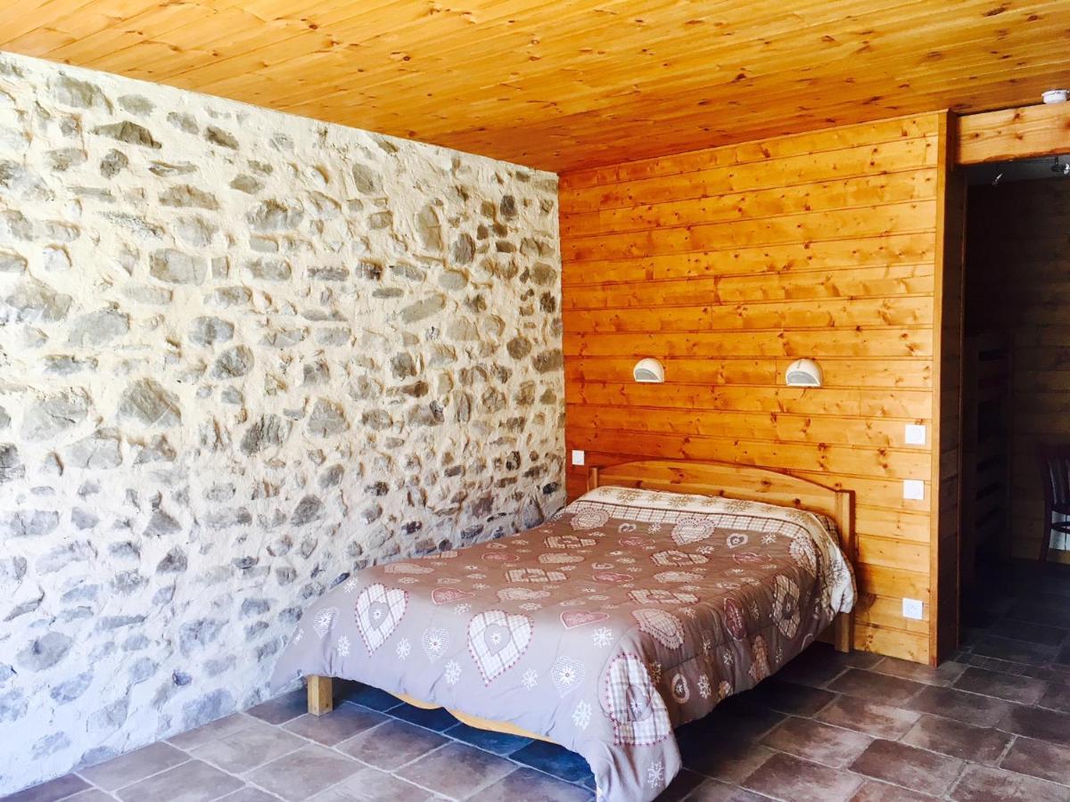 Hotel Restaurant Le Chamois Ancelle Kültér fotó