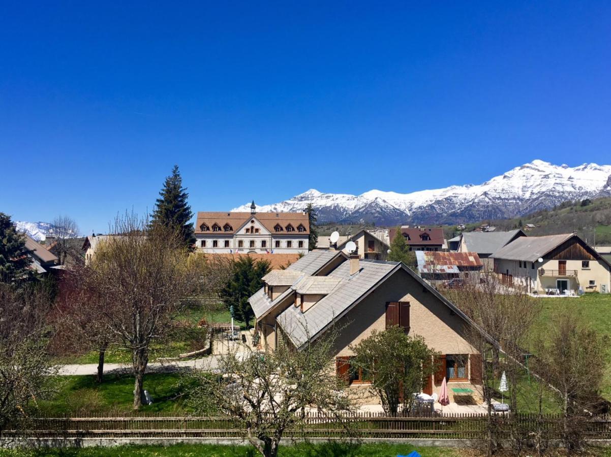 Hotel Restaurant Le Chamois Ancelle Kültér fotó