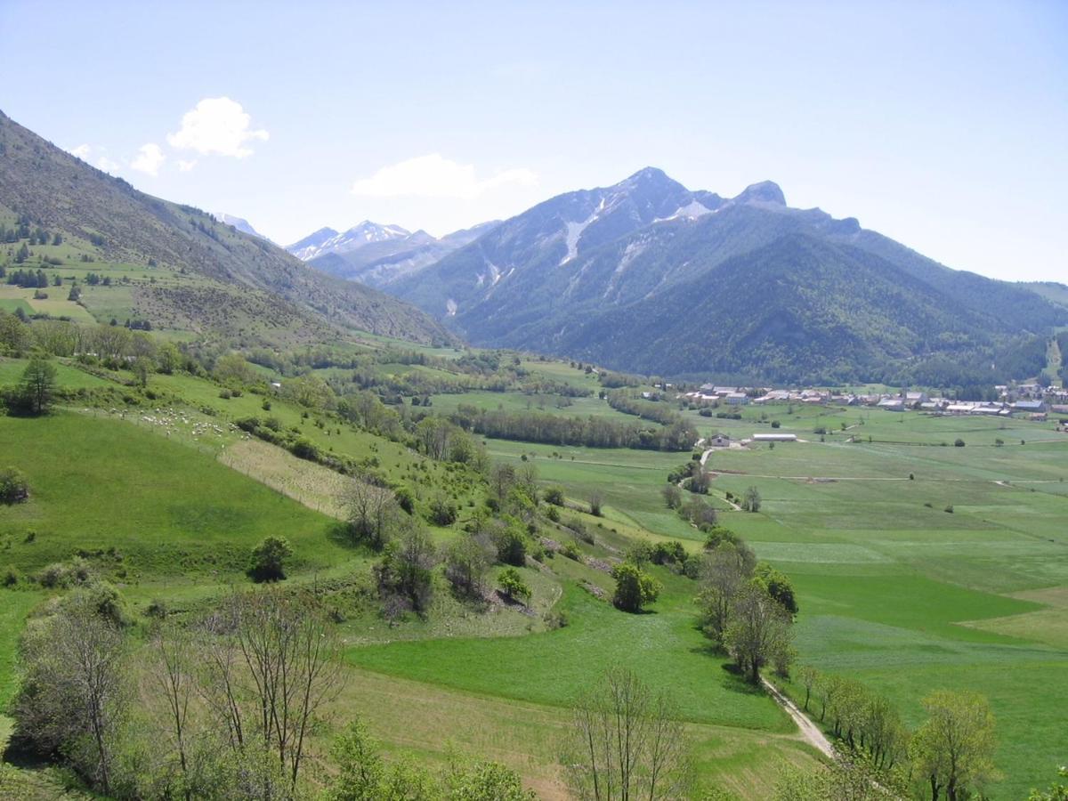 Hotel Restaurant Le Chamois Ancelle Kültér fotó